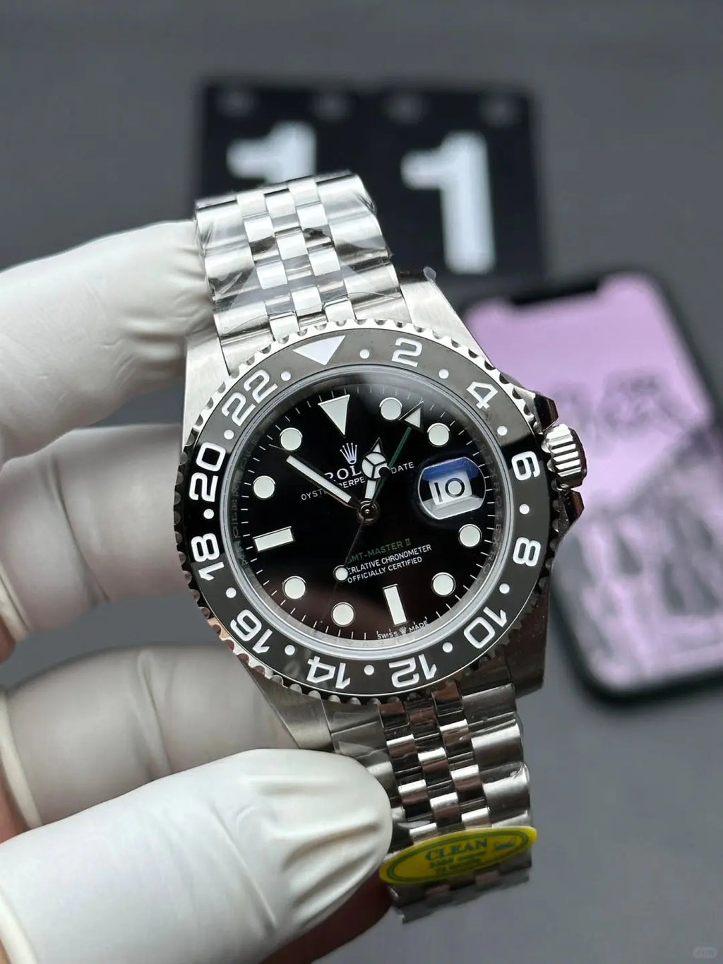 Rolex GMT-Master II Oyster, 40 mm, Oystersteel Reference 126710GRNR 4