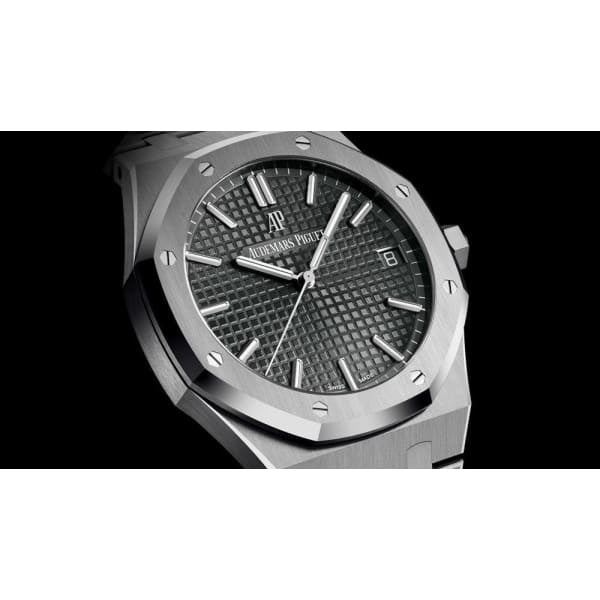 Audemars Piguet Royal Oak Selfwinding Ref. # 15500ST.OO.1220ST.02 2