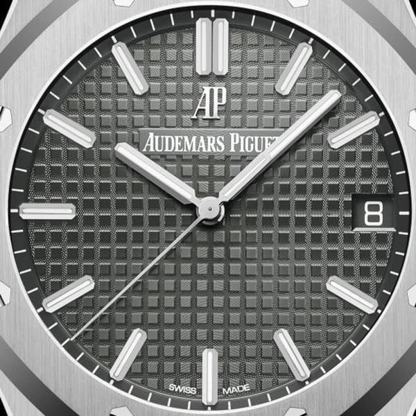 Audemars Piguet Royal Oak Selfwinding Ref. # 15500ST.OO.1220ST.02 4