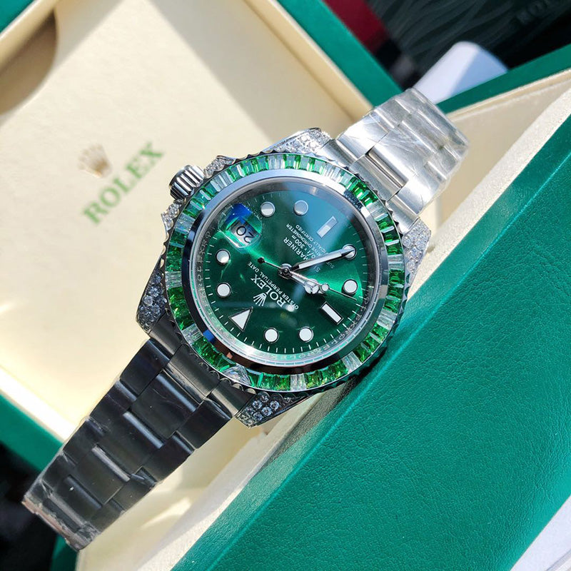 Custom Diamond Submariner Green Dial Mens Watch 116610LN 40MM 4