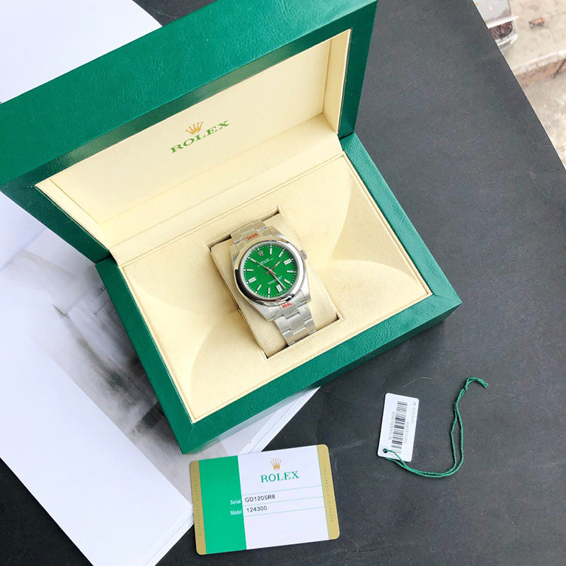 Oyster Perpetual 124300 41mm&36mm Green Dial 7