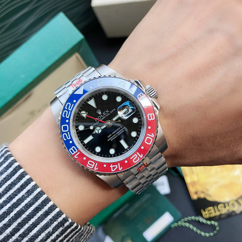 GMT-Master II 126710BLRO 40mm Blue&Red Bezel Jubilee Bracelet Black Dial Watch 2