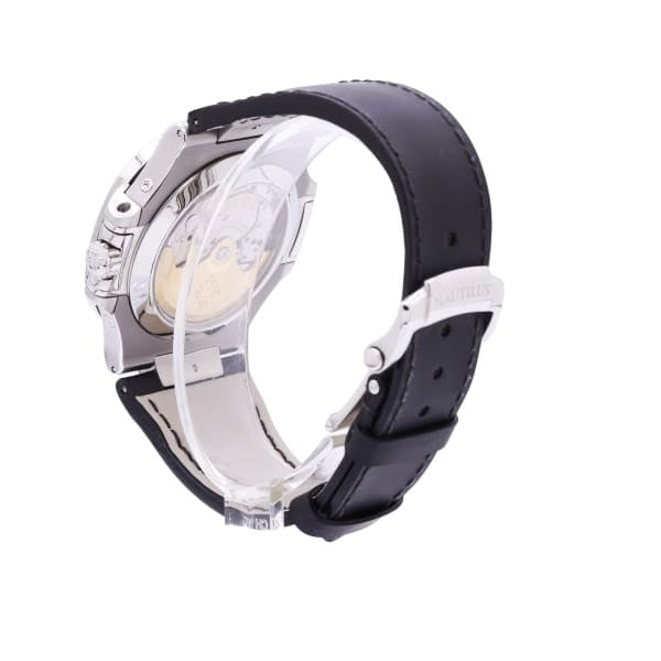 Patek Philippe Nautilus, 40.5mm, Stainless Steel, Black Dial, 5726A-001 4