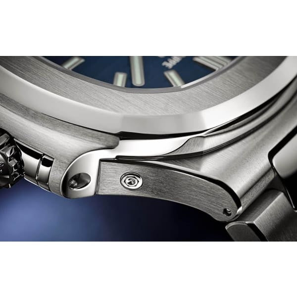 Patek Philippe Nautilus Steel 5726-1A-014 with Black Gradated dial 1 8