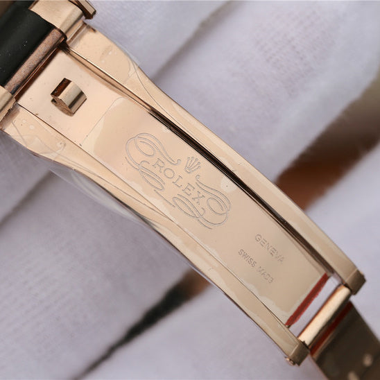 Yacht Master 116695SATS 40mm Everose Gold Diamond Dial 7