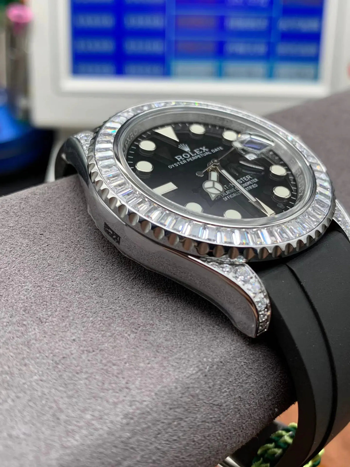 Rolex Yacht-Master Diamond Black 40mm 5
