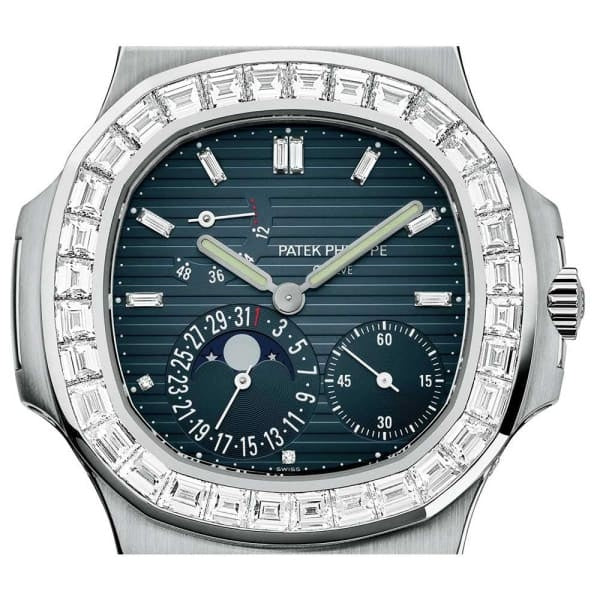 Patek Philippe Nautilus Men's Watch 5724G-001 2