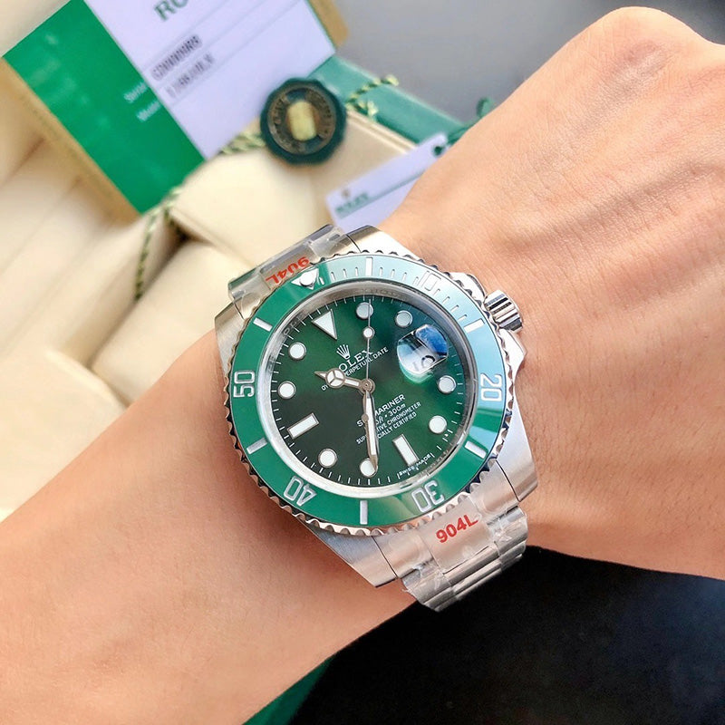 Submariner 116610LV 40mm Green Hulk Dial Watch 4