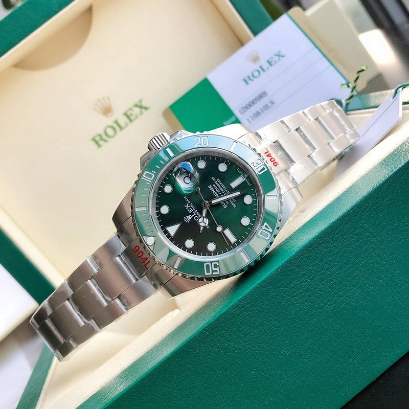 Submariner 116610LV 40mm Green Hulk Dial Watch 7