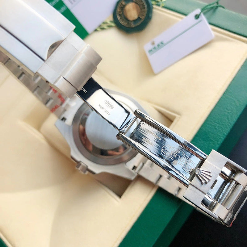 Submariner 116610LV 40mm Green Hulk Dial Watch 10