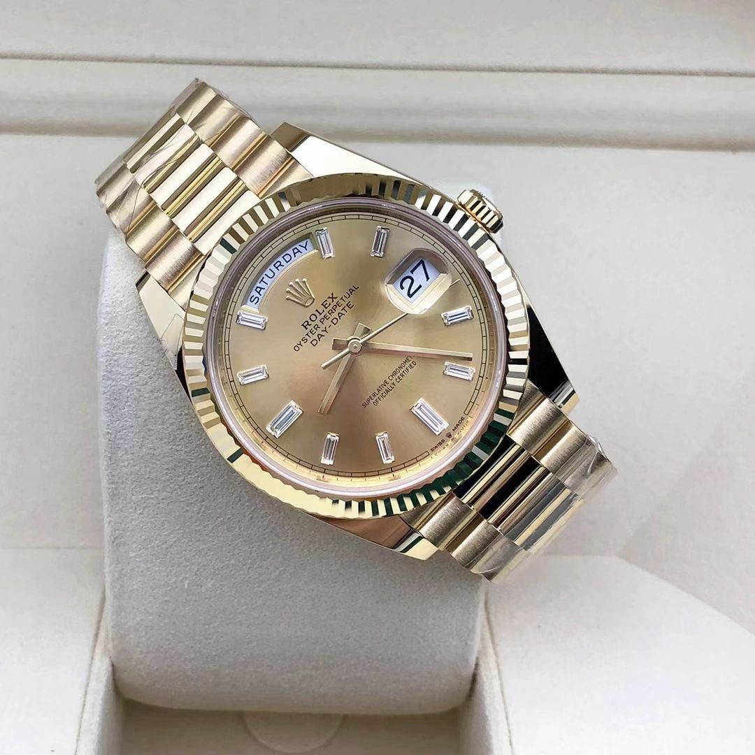 Rolex Day-Date 40 Oyster, 40 mm, yellow goldReference 128238 3